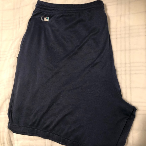 Mariners Gym Shorts - Picture 7 of 8